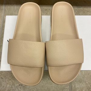 NWOT Vince Aurelia Slide Sandals